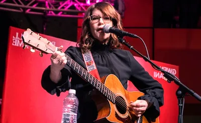 Lisa Loeb