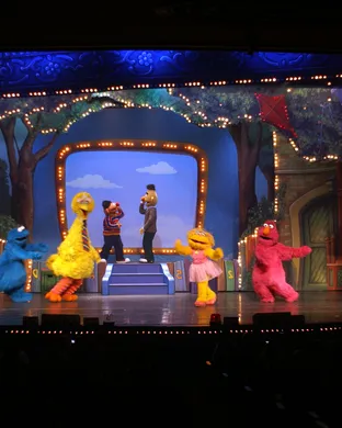 Sesame Street Live: Elmo's Got The Moves