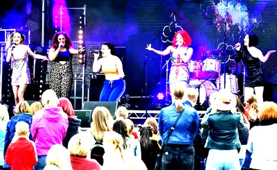 Wannabe - Spice Girls Tribute